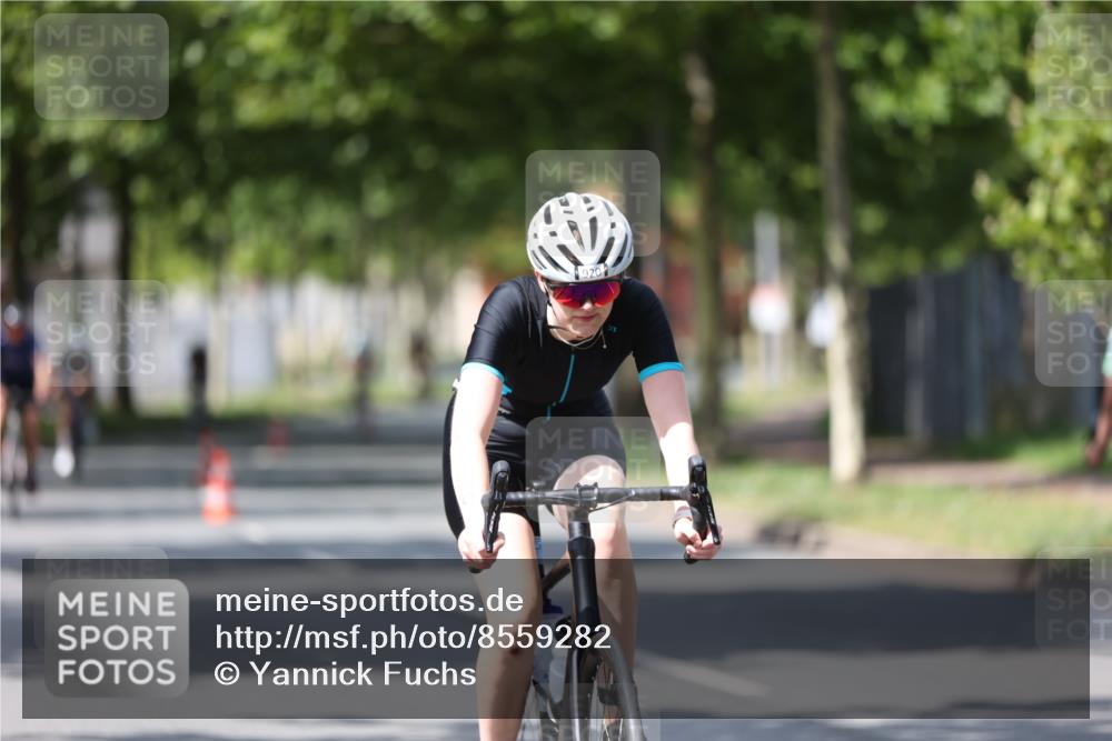 10.08.2025 - GEWOBA Citytriathlon Bremen Yannick Fuchs http://msf.ph/oto/8559282 10.08.2025 12:39:07 Radfahren 658, 696, 709, 720, 729, 900, 969, 978, 1006 meine-sportfotos.de