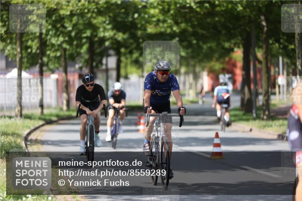 10.08.2025 - GEWOBA Citytriathlon Bremen Yannick Fuchs http://msf.ph/oto/8559289 10.08.2025 12:39:09 Radfahren 658, 696, 709, 729, 900, 969, 978, 1006 meine-sportfotos.de