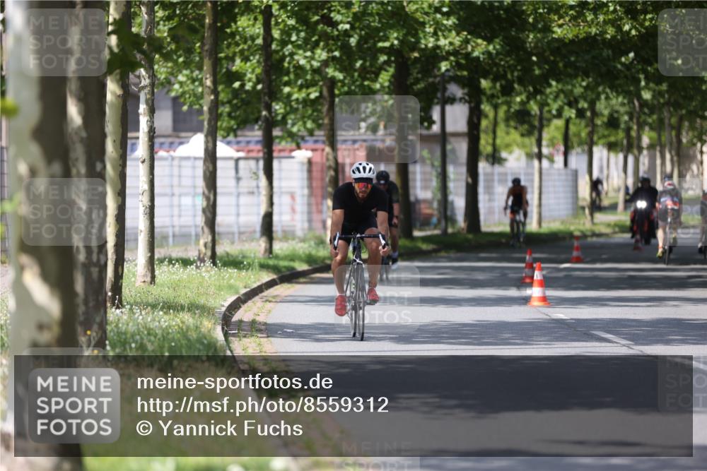 10.08.2025 - GEWOBA Citytriathlon Bremen Yannick Fuchs http://msf.ph/oto/8559312 10.08.2025 12:39:16 Radfahren 658, 696, 709, 729, 758, 869, 900, 969, 1006 meine-sportfotos.de