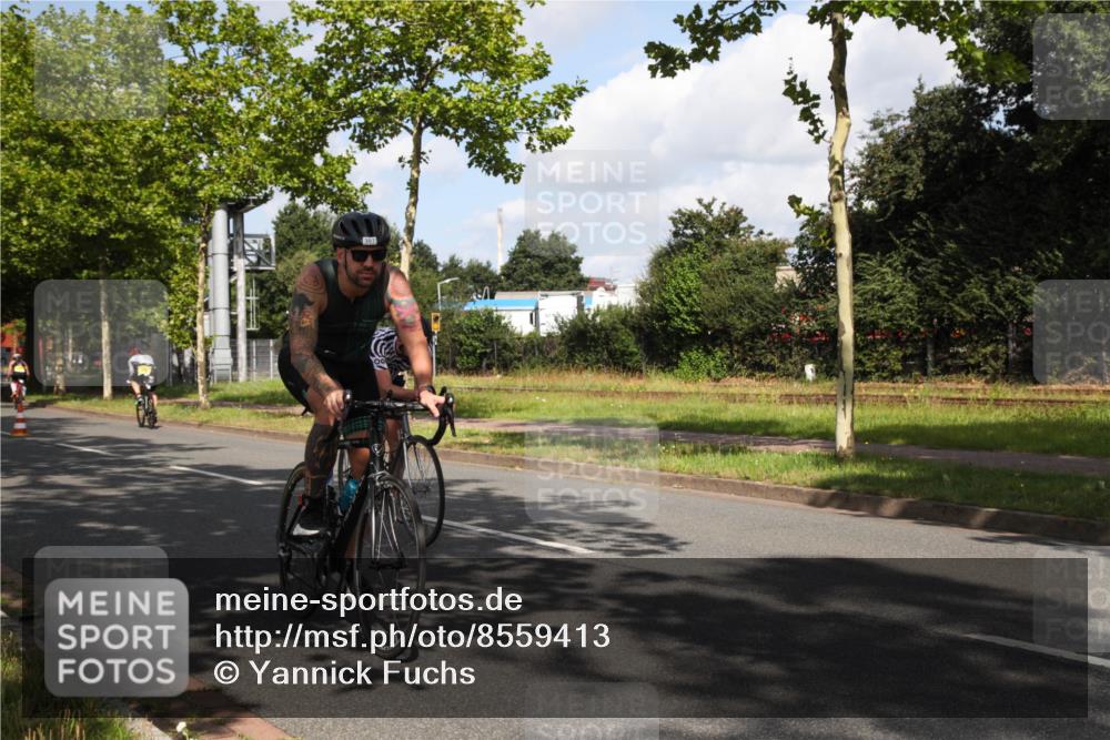 10.08.2025 - GEWOBA Citytriathlon Bremen Yannick Fuchs http://msf.ph/oto/8559413 10.08.2025 10:55:23 Radfahren 19, 163, 211, 219, 397, 418 meine-sportfotos.de