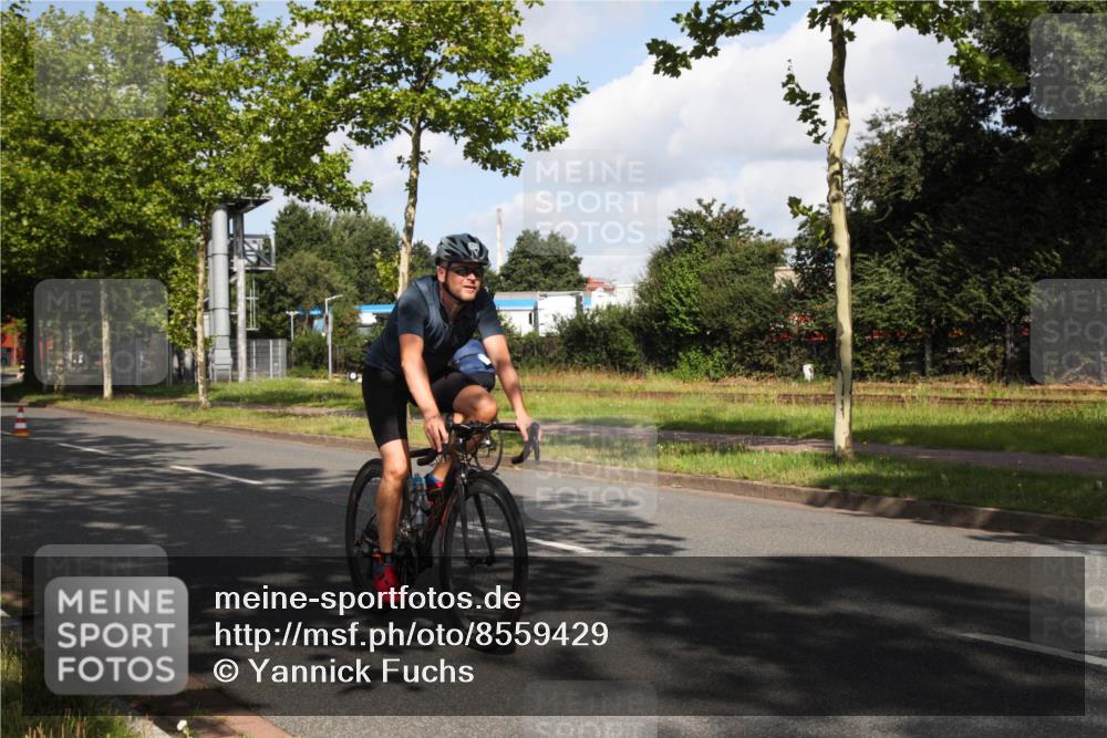 10.08.2025 - GEWOBA Citytriathlon Bremen Yannick Fuchs http://msf.ph/oto/8559429 10.08.2025 10:55:56 Radfahren 69, 93, 117, 119, 207, 466, 480, 485 meine-sportfotos.de
