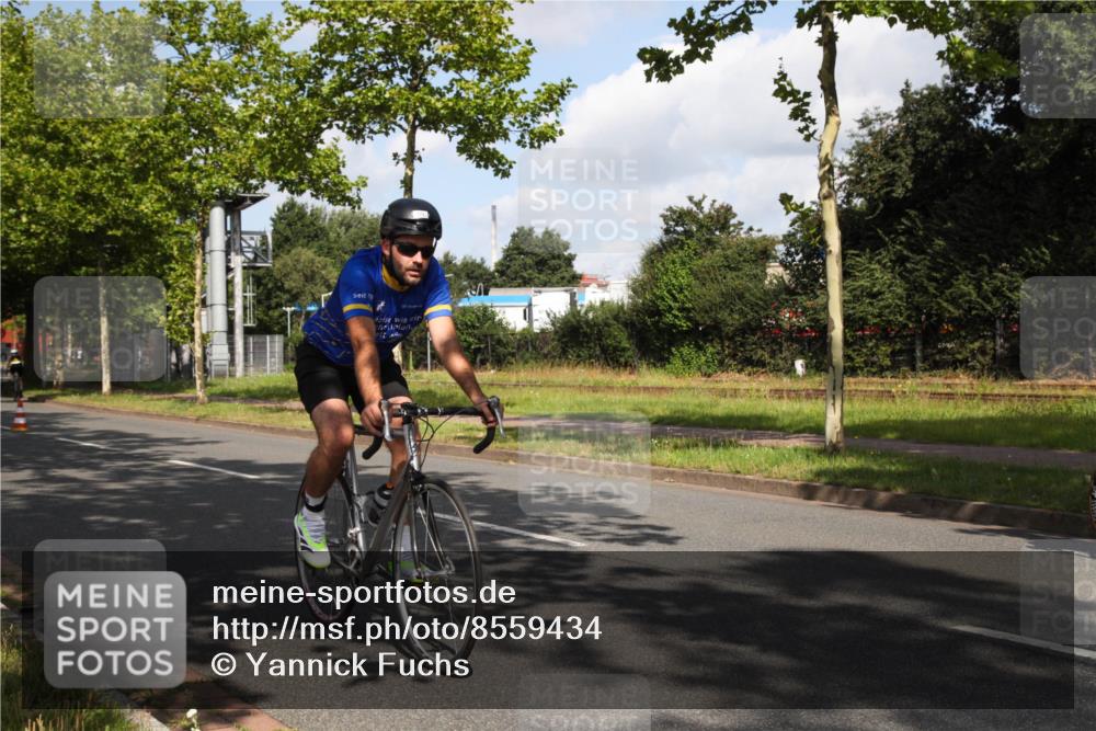 10.08.2025 - GEWOBA Citytriathlon Bremen Yannick Fuchs http://msf.ph/oto/8559434 10.08.2025 10:56:09 Radfahren 69, 99, 119, 429, 464, 466, 485, 497 meine-sportfotos.de