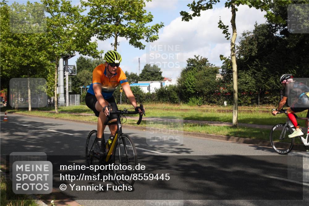 10.08.2025 - GEWOBA Citytriathlon Bremen Yannick Fuchs http://msf.ph/oto/8559445 10.08.2025 10:56:33 Radfahren 31, 67, 115, 203, 401, 447, 455 meine-sportfotos.de