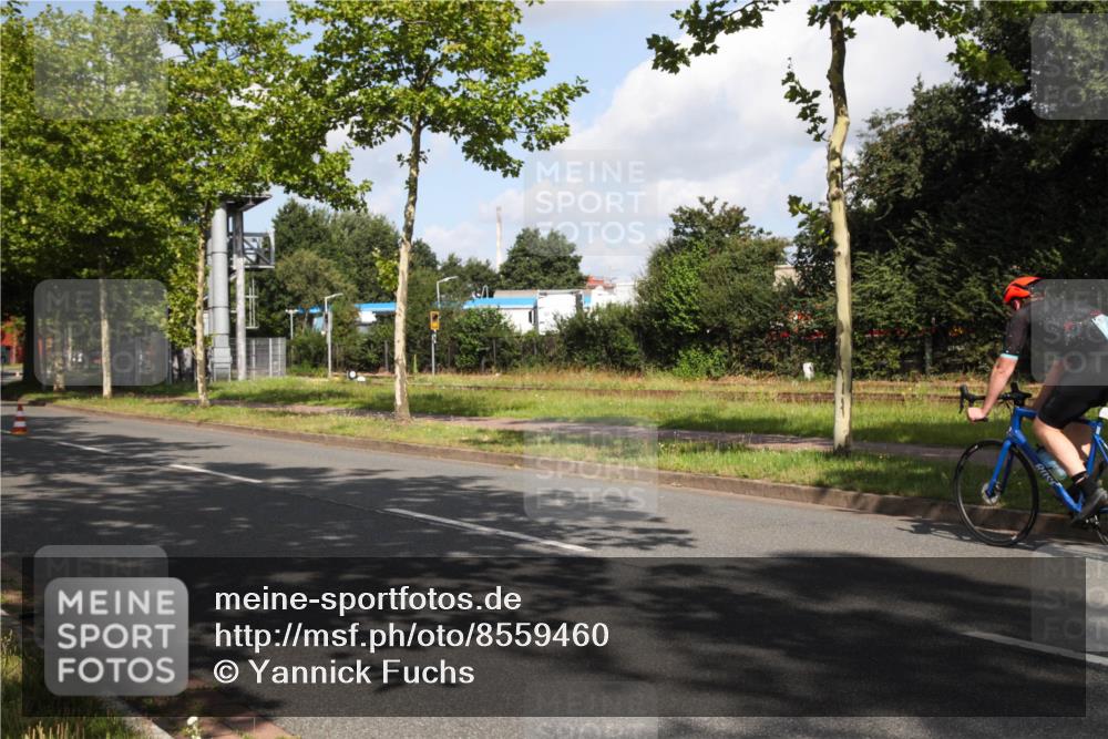10.08.2025 - GEWOBA Citytriathlon Bremen Yannick Fuchs http://msf.ph/oto/8559460 10.08.2025 10:57:11 Radfahren 5, 77, 101, 233, 454 meine-sportfotos.de