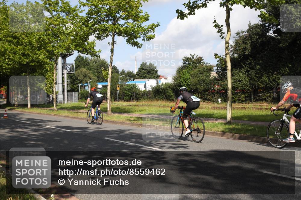 10.08.2025 - GEWOBA Citytriathlon Bremen Yannick Fuchs http://msf.ph/oto/8559462 10.08.2025 10:57:12 Radfahren 5, 77, 101, 233, 454 meine-sportfotos.de