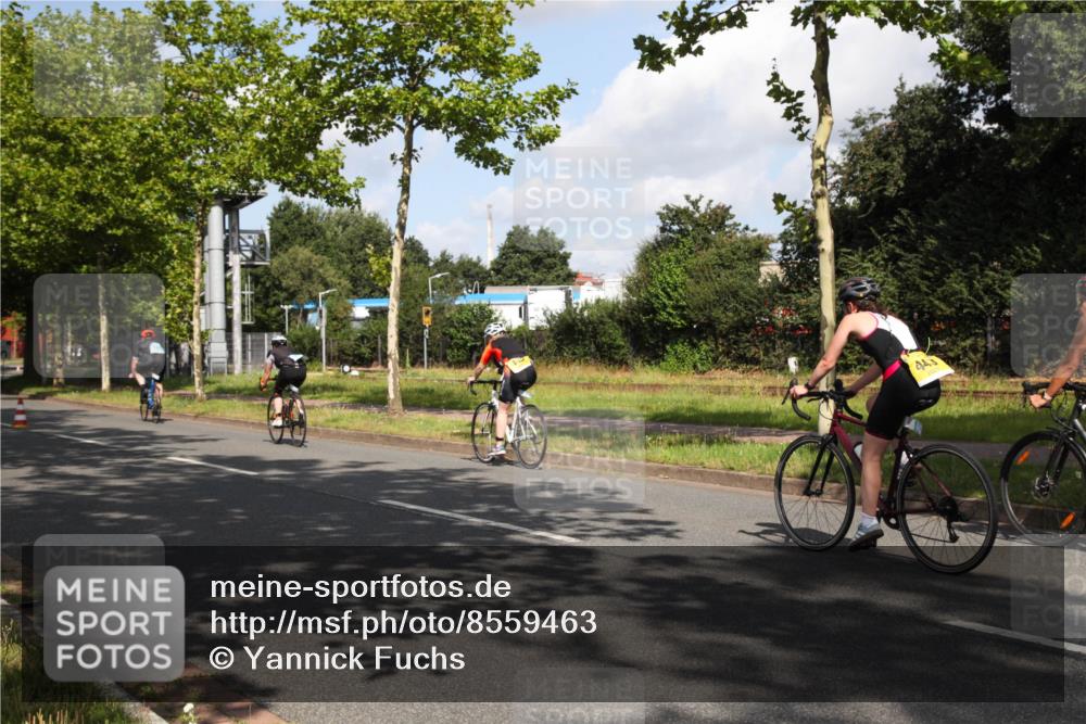 10.08.2025 - GEWOBA Citytriathlon Bremen Yannick Fuchs http://msf.ph/oto/8559463 10.08.2025 10:57:13 Radfahren 5, 77, 101, 233, 454 meine-sportfotos.de