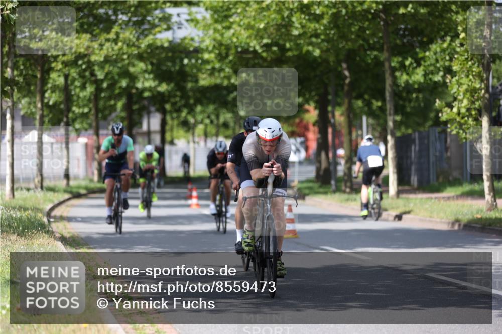 10.08.2025 - GEWOBA Citytriathlon Bremen Yannick Fuchs http://msf.ph/oto/8559473 10.08.2025 12:40:00 Radfahren 589, 596, 690, 706, 721, 779, 831, 880, 883, 1028 meine-sportfotos.de