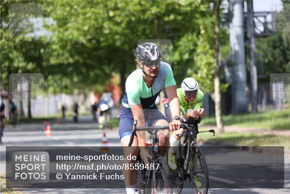 10.08.2025 - GEWOBA Citytriathlon Bremen Yannick Fuchs http://msf.ph/oto/8559487 10.08.2025 12:40:03 Radfahren 589, 596, 690, 706, 721, 779, 831, 880, 883, 890, 896, 1028 meine-sportfotos.de