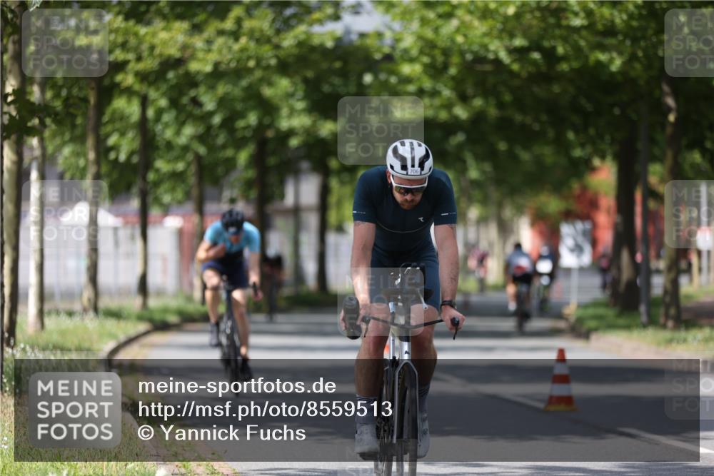 10.08.2025 - GEWOBA Citytriathlon Bremen Yannick Fuchs http://msf.ph/oto/8559513 10.08.2025 12:40:06 Radfahren 559, 596, 602, 690, 706, 721, 779, 815, 831, 880, 883, 890, 896, 1028 meine-sportfotos.de