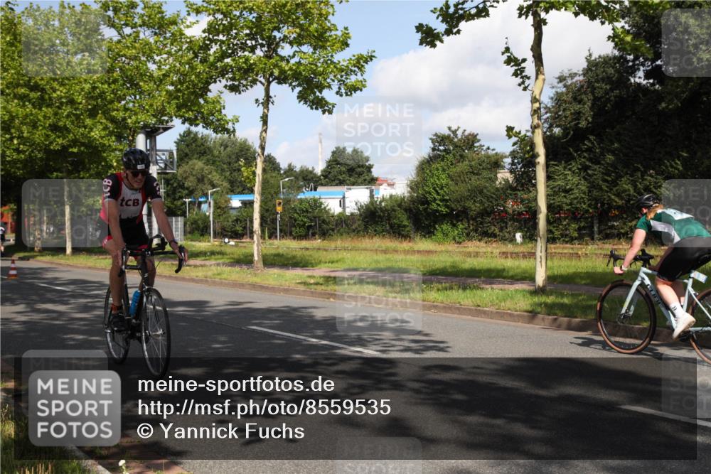 10.08.2025 - GEWOBA Citytriathlon Bremen Yannick Fuchs http://msf.ph/oto/8559535 10.08.2025 10:58:28 Radfahren 1, 95, 165, 221, 402, 472, 506, 513 meine-sportfotos.de