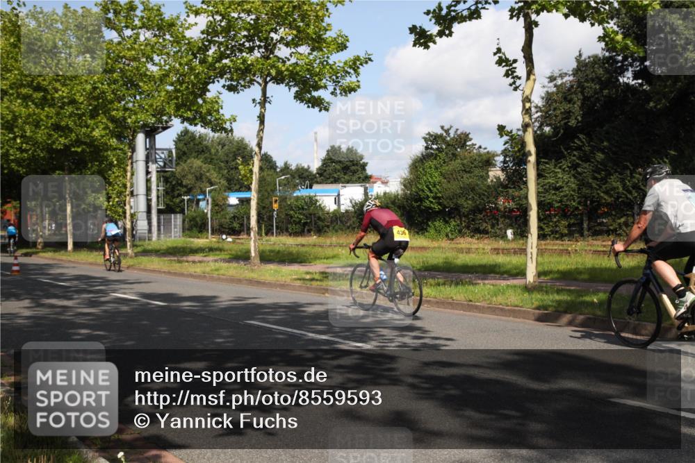 10.08.2025 - GEWOBA Citytriathlon Bremen Yannick Fuchs http://msf.ph/oto/8559593 10.08.2025 10:59:42 Radfahren 59, 417, 463, 475 meine-sportfotos.de
