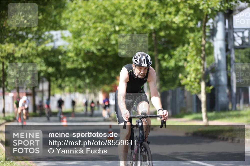 10.08.2025 - GEWOBA Citytriathlon Bremen Yannick Fuchs http://msf.ph/oto/8559611 10.08.2025 12:40:21 Radfahren 559, 581, 597, 602, 690, 723, 737, 815, 870, 879, 890, 896, 899, 910, 949, 975, 1024 meine-sportfotos.de