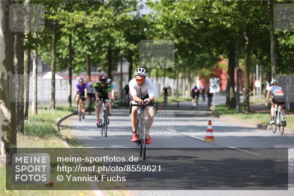 10.08.2025 - GEWOBA Citytriathlon Bremen Yannick Fuchs http://msf.ph/oto/8559621 10.08.2025 12:40:23 Radfahren 559, 581, 597, 602, 723, 737, 815, 848, 870, 879, 890, 896, 899, 910, 949, 975, 1024 meine-sportfotos.de