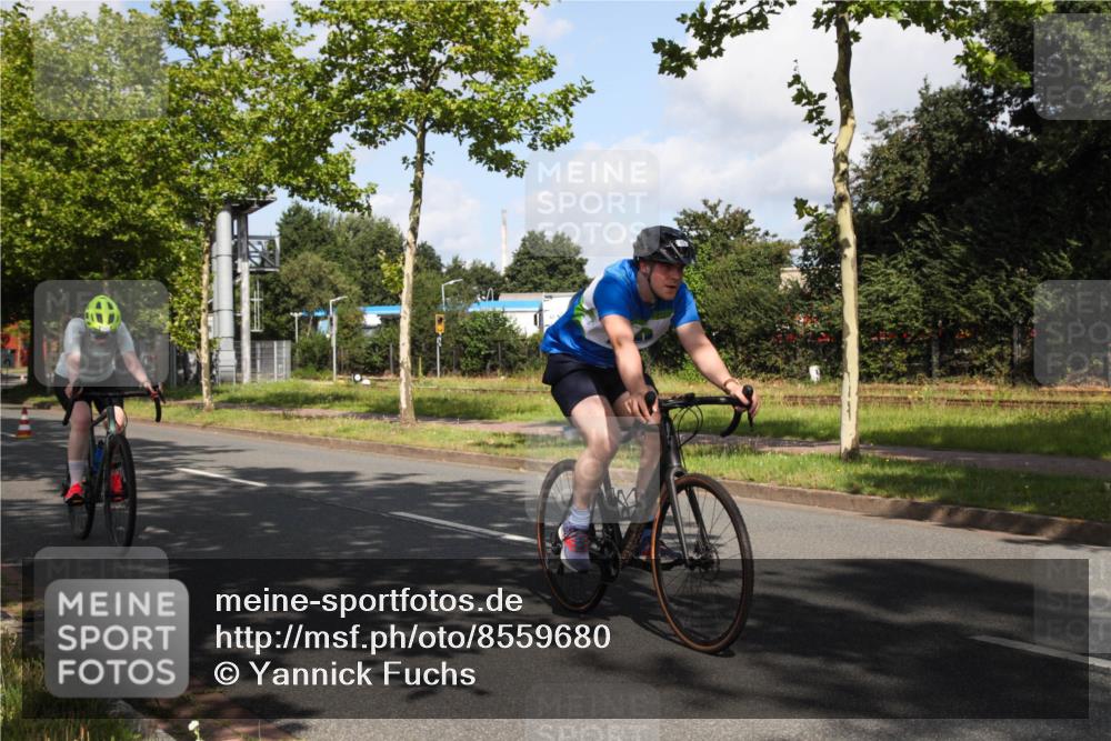 10.08.2025 - GEWOBA Citytriathlon Bremen Yannick Fuchs http://msf.ph/oto/8559680 10.08.2025 11:01:11 Radfahren 9, 15, 37, 65, 113, 410 meine-sportfotos.de