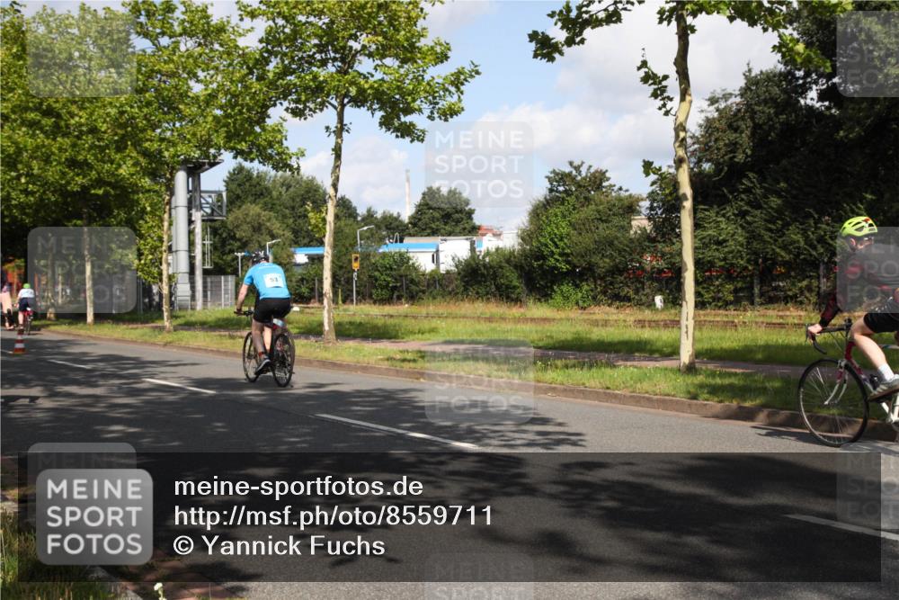 10.08.2025 - GEWOBA Citytriathlon Bremen Yannick Fuchs http://msf.ph/oto/8559711 10.08.2025 11:01:49 Radfahren 89, 199, 481 meine-sportfotos.de