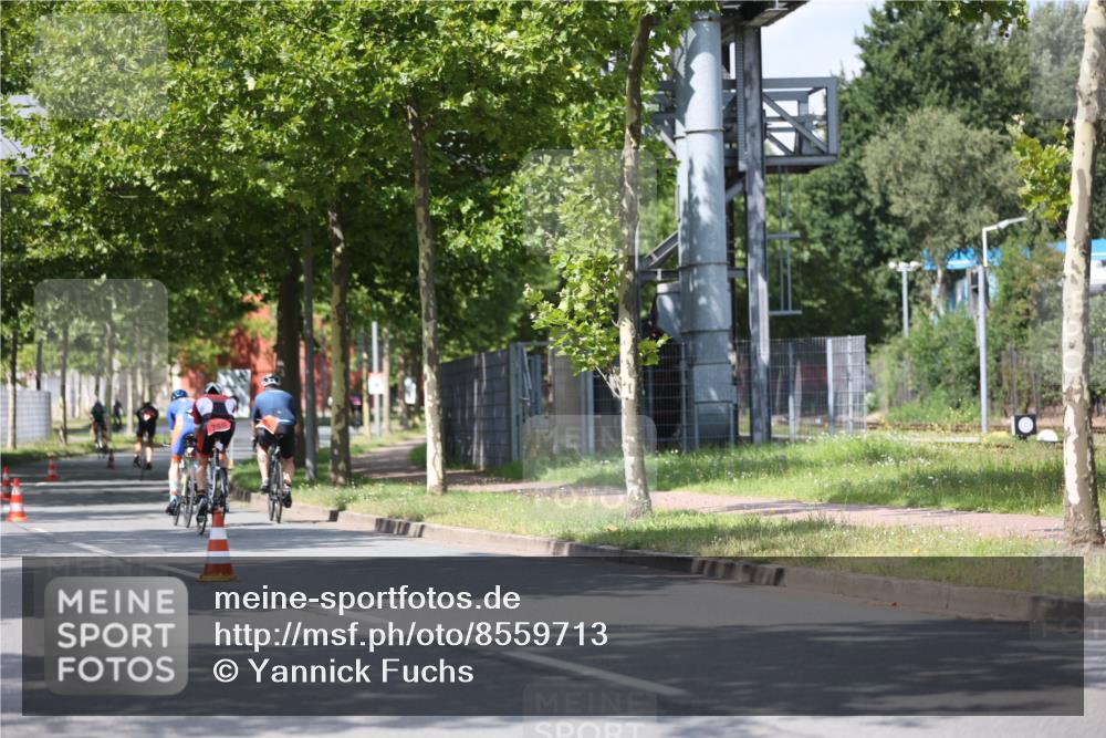 10.08.2025 - GEWOBA Citytriathlon Bremen Yannick Fuchs http://msf.ph/oto/8559713 10.08.2025 12:40:32 Radfahren 581, 597, 672, 723, 737, 829, 848, 870, 879, 899, 910, 949, 975, 1002, 1024 meine-sportfotos.de