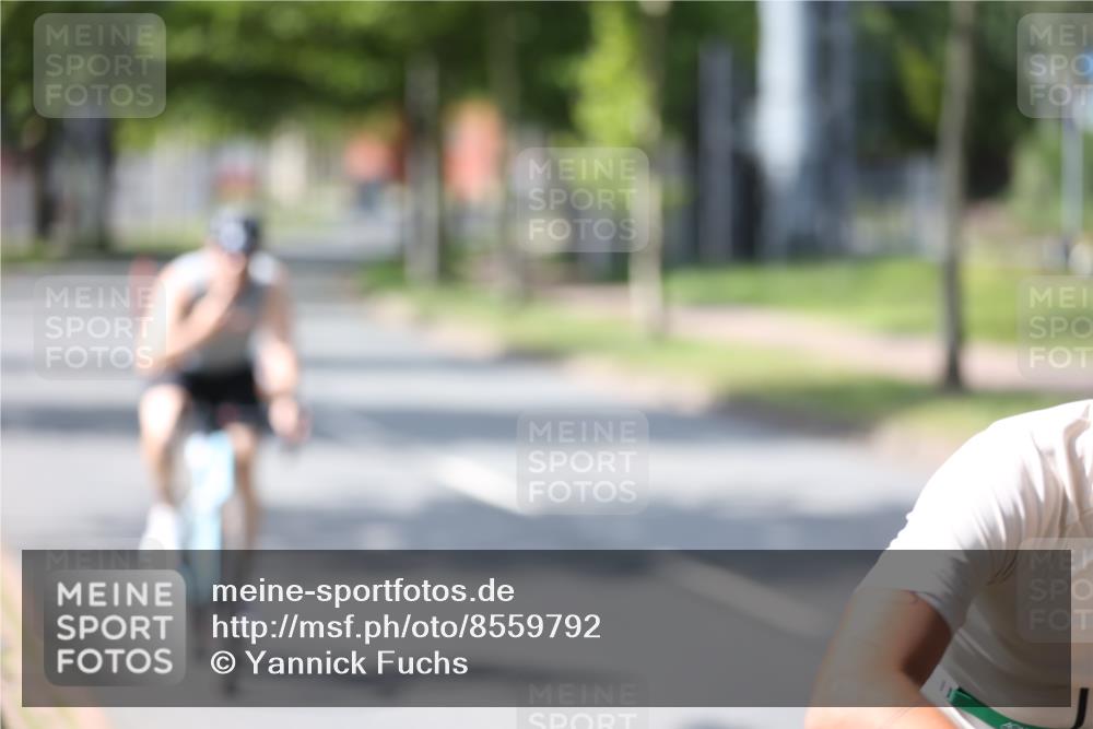 10.08.2025 - GEWOBA Citytriathlon Bremen Yannick Fuchs http://msf.ph/oto/8559792 10.08.2025 14:16:37 Radfahren 31, 57, 63, 64, 121, 144, 152, 173 meine-sportfotos.de