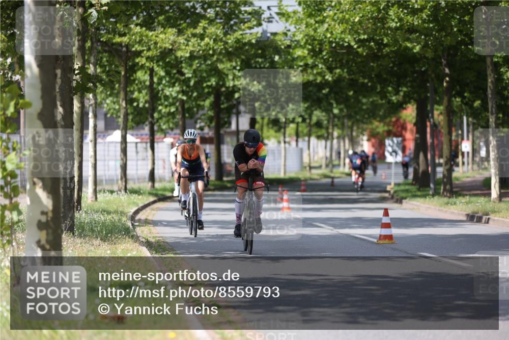 10.08.2025 - GEWOBA Citytriathlon Bremen Yannick Fuchs http://msf.ph/oto/8559793 10.08.2025 12:40:43 Radfahren 606, 672, 723, 785, 802, 829, 848, 870, 879, 921, 1001, 1002, 1024 meine-sportfotos.de