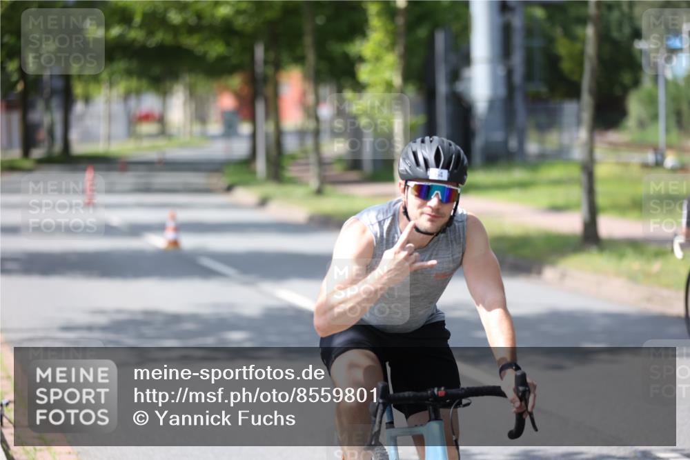 10.08.2025 - GEWOBA Citytriathlon Bremen Yannick Fuchs http://msf.ph/oto/8559801 10.08.2025 14:16:38 Radfahren 31, 41, 57, 64, 121, 144, 152, 173 meine-sportfotos.de