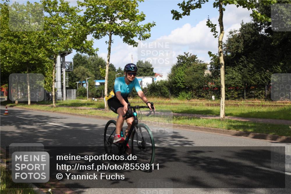 10.08.2025 - GEWOBA Citytriathlon Bremen Yannick Fuchs http://msf.ph/oto/8559811 10.08.2025 11:04:14 Radfahren 505 meine-sportfotos.de
