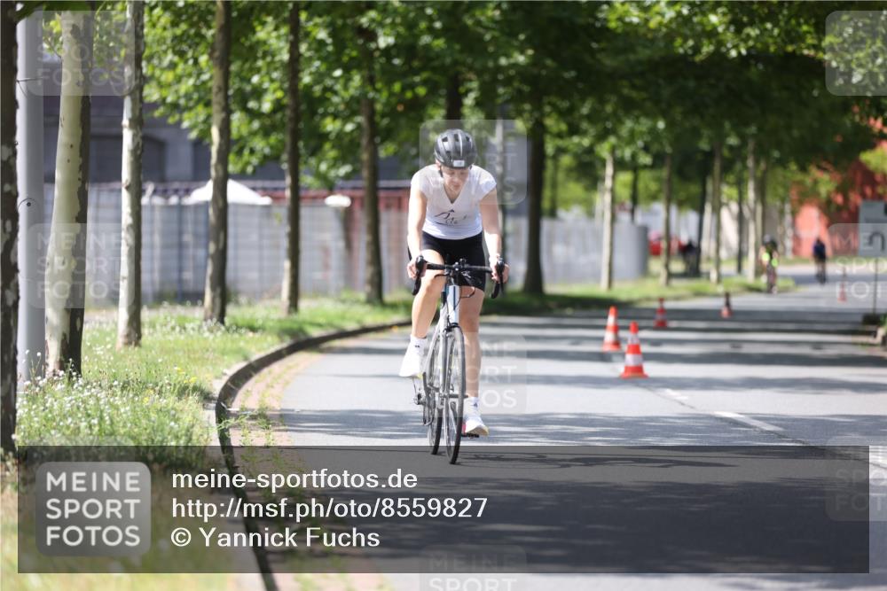 10.08.2025 - GEWOBA Citytriathlon Bremen Yannick Fuchs http://msf.ph/oto/8559827 10.08.2025 14:17:01 Radfahren 20, 32, 41, 58, 78 meine-sportfotos.de