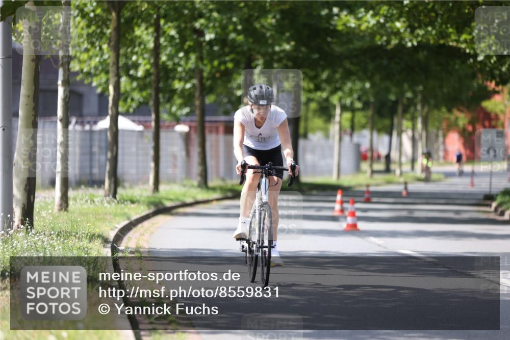 10.08.2025 - GEWOBA Citytriathlon Bremen Yannick Fuchs http://msf.ph/oto/8559831 10.08.2025 14:17:02 Radfahren 20, 32, 41, 58, 78, 164 meine-sportfotos.de