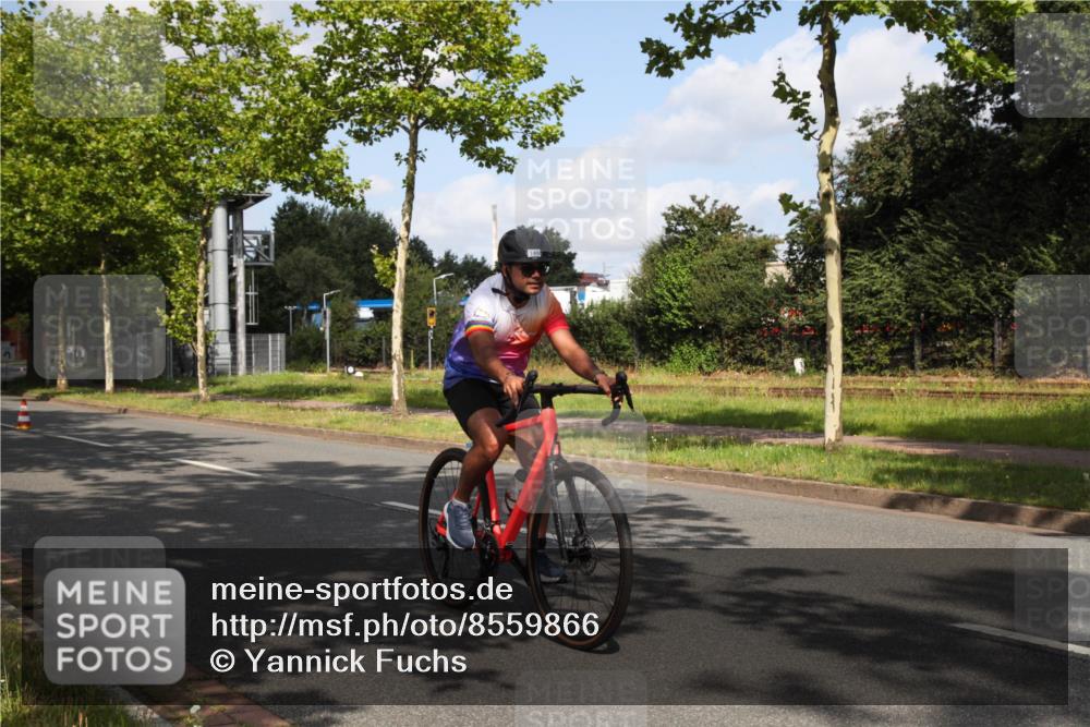 10.08.2025 - GEWOBA Citytriathlon Bremen Yannick Fuchs http://msf.ph/oto/8559866 10.08.2025 11:07:24 Radfahren 149 meine-sportfotos.de