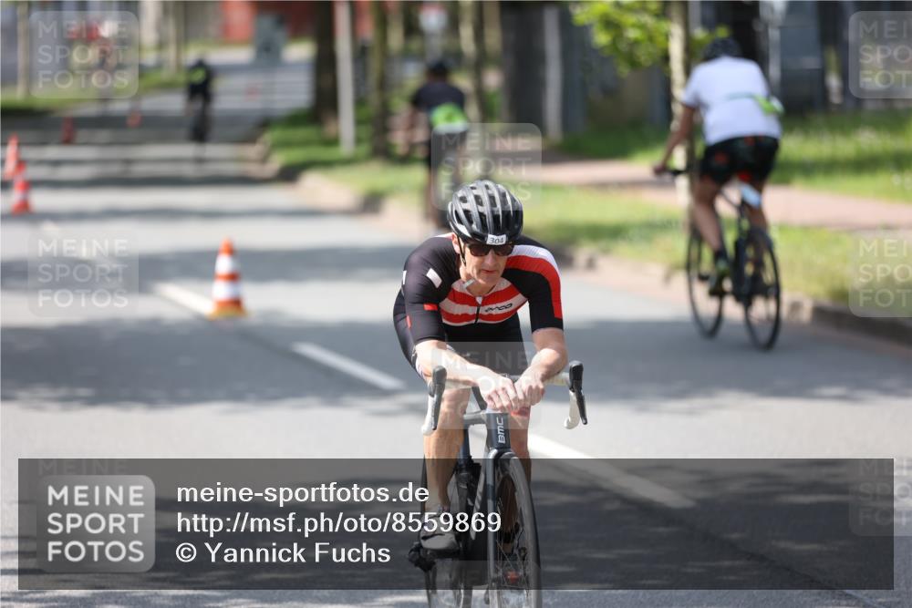 10.08.2025 - GEWOBA Citytriathlon Bremen Yannick Fuchs http://msf.ph/oto/8559869 10.08.2025 14:17:30 Radfahren 4, 127, 136, 304 meine-sportfotos.de