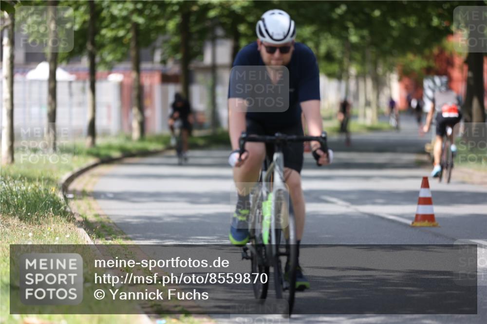 10.08.2025 - GEWOBA Citytriathlon Bremen Yannick Fuchs http://msf.ph/oto/8559870 10.08.2025 12:40:55 Radfahren 606, 650, 785, 802, 803, 921, 1001, 1023 meine-sportfotos.de