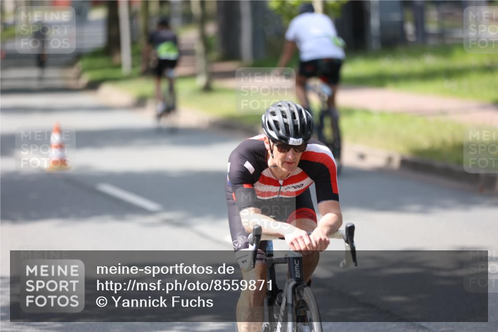 10.08.2025 - GEWOBA Citytriathlon Bremen Yannick Fuchs http://msf.ph/oto/8559871 10.08.2025 14:17:30 Radfahren 4, 127, 136, 304 meine-sportfotos.de