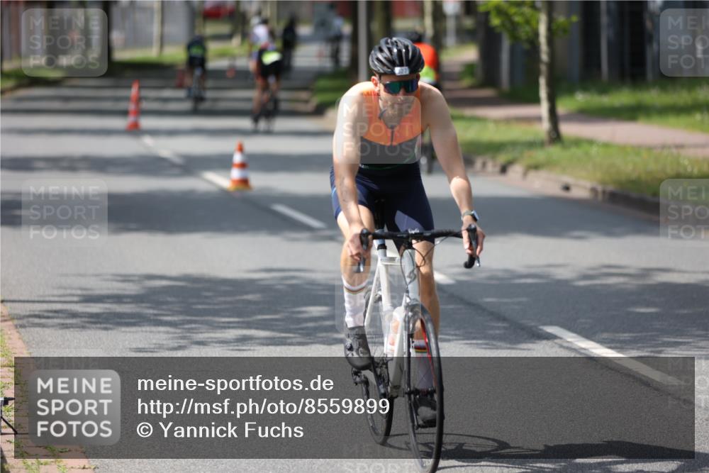 10.08.2025 - GEWOBA Citytriathlon Bremen Yannick Fuchs http://msf.ph/oto/8559899 10.08.2025 14:17:39 Radfahren 4, 127, 304 meine-sportfotos.de