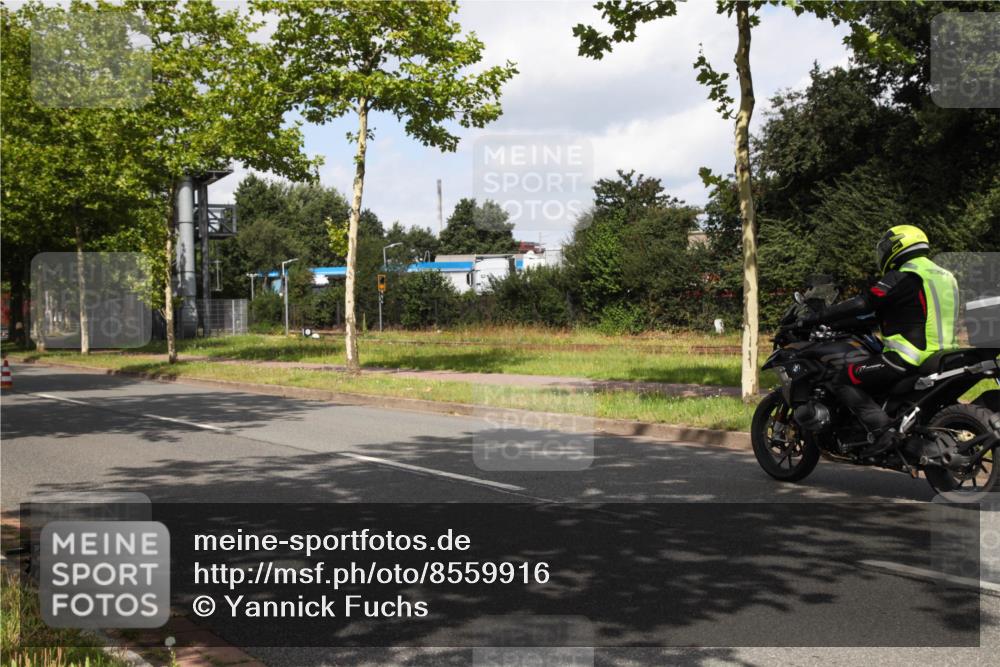 10.08.2025 - GEWOBA Citytriathlon Bremen Yannick Fuchs http://msf.ph/oto/8559916 10.08.2025 11:52:25 Radfahren  meine-sportfotos.de