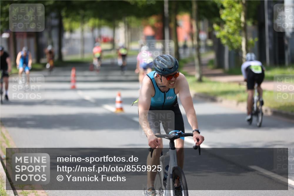 10.08.2025 - GEWOBA Citytriathlon Bremen Yannick Fuchs http://msf.ph/oto/8559925 10.08.2025 14:17:56 Radfahren 51, 91, 214, 240, 263 meine-sportfotos.de
