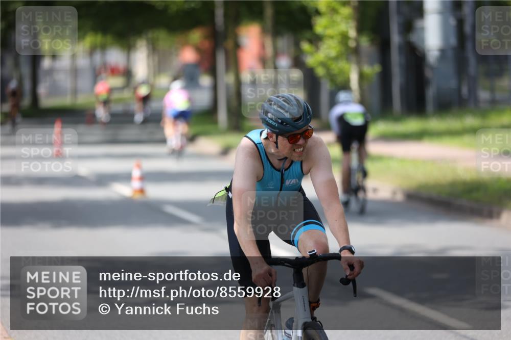 10.08.2025 - GEWOBA Citytriathlon Bremen Yannick Fuchs http://msf.ph/oto/8559928 10.08.2025 14:17:56 Radfahren 51, 91, 214, 240, 263 meine-sportfotos.de