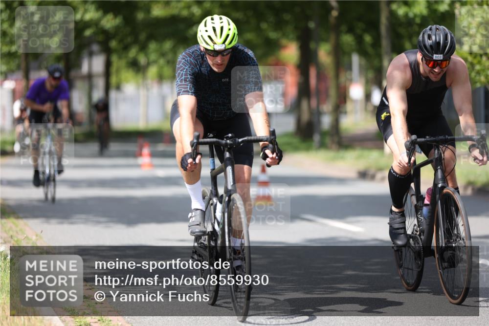 10.08.2025 - GEWOBA Citytriathlon Bremen Yannick Fuchs http://msf.ph/oto/8559930 10.08.2025 12:41:05 Radfahren 568, 650, 660, 665, 785, 803, 934, 1001, 1023 meine-sportfotos.de