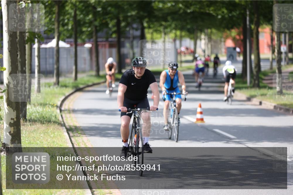 10.08.2025 - GEWOBA Citytriathlon Bremen Yannick Fuchs http://msf.ph/oto/8559941 10.08.2025 14:17:58 Radfahren 51, 91, 214, 240, 263 meine-sportfotos.de