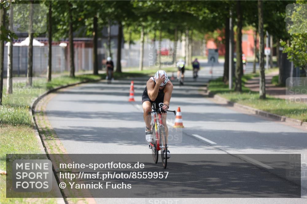 10.08.2025 - GEWOBA Citytriathlon Bremen Yannick Fuchs http://msf.ph/oto/8559957 10.08.2025 14:18:01 Radfahren 51, 91, 214, 240, 263 meine-sportfotos.de
