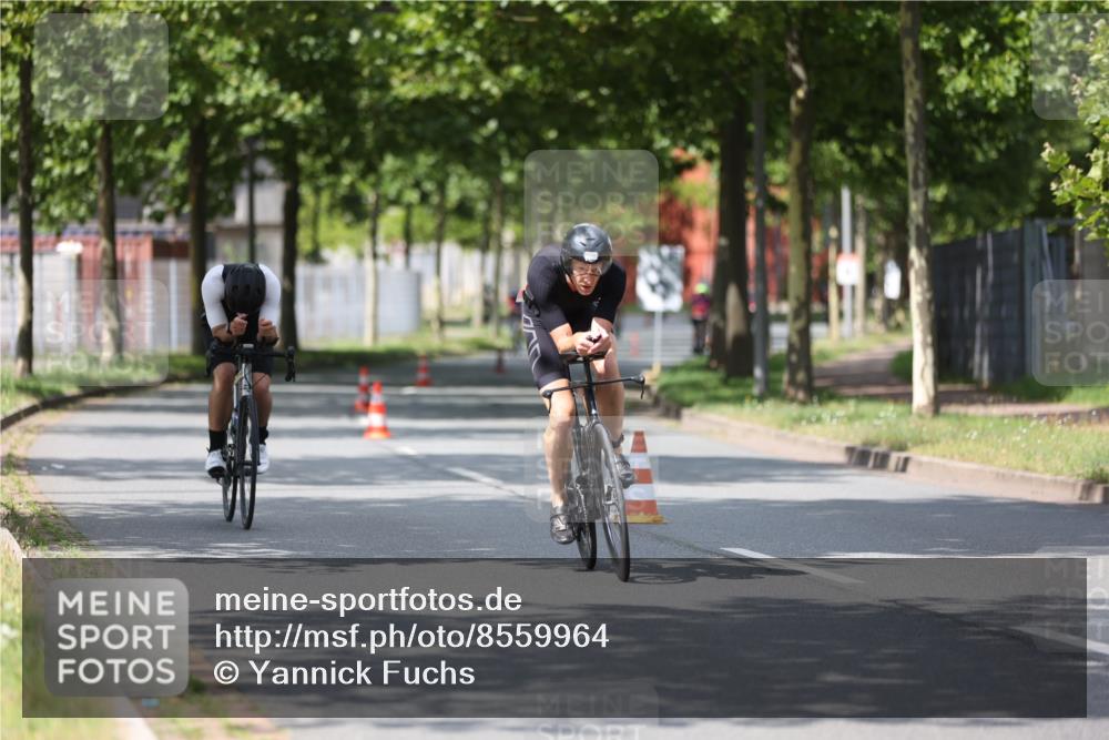 10.08.2025 - GEWOBA Citytriathlon Bremen Yannick Fuchs http://msf.ph/oto/8559964 10.08.2025 12:41:08 Radfahren 568, 650, 660, 665, 755, 785, 803, 830, 934, 1023 meine-sportfotos.de