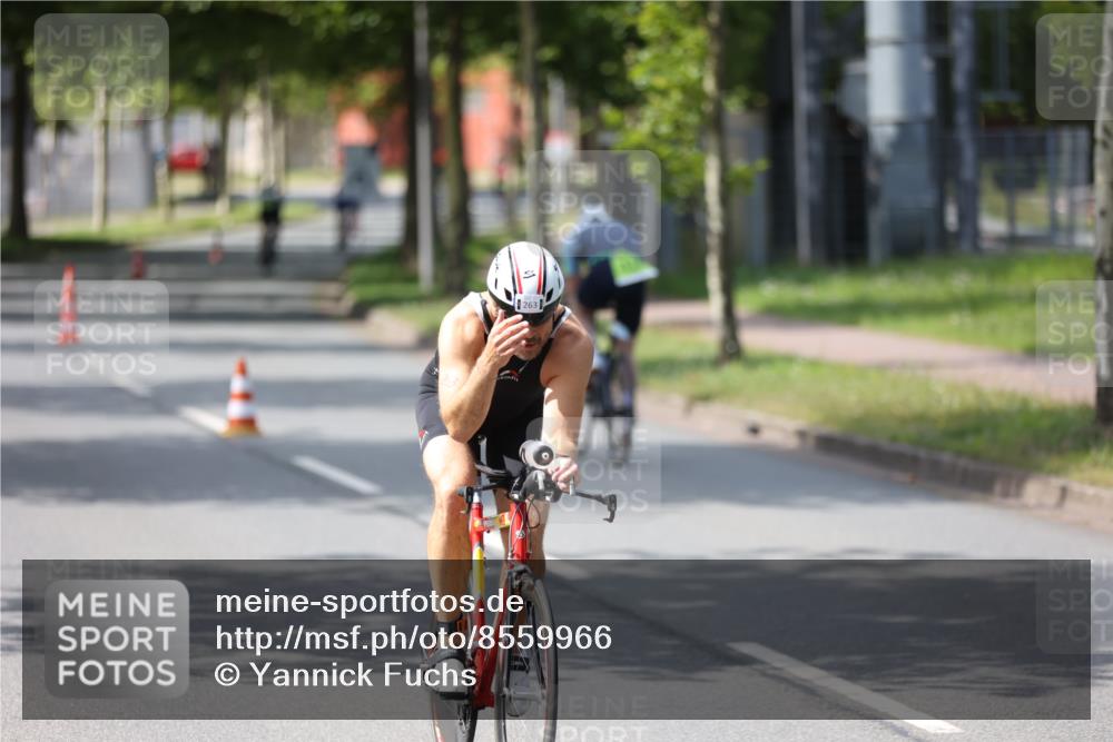 10.08.2025 - GEWOBA Citytriathlon Bremen Yannick Fuchs http://msf.ph/oto/8559966 10.08.2025 14:18:02 Radfahren 51, 91, 214, 240, 263 meine-sportfotos.de