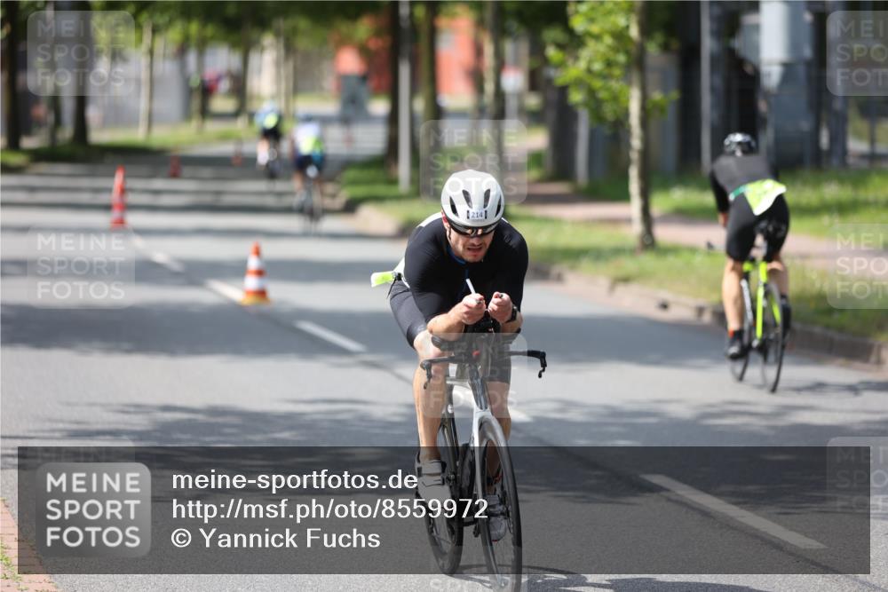 10.08.2025 - GEWOBA Citytriathlon Bremen Yannick Fuchs http://msf.ph/oto/8559972 10.08.2025 14:18:08 Radfahren 91, 214, 240, 263, 295 meine-sportfotos.de