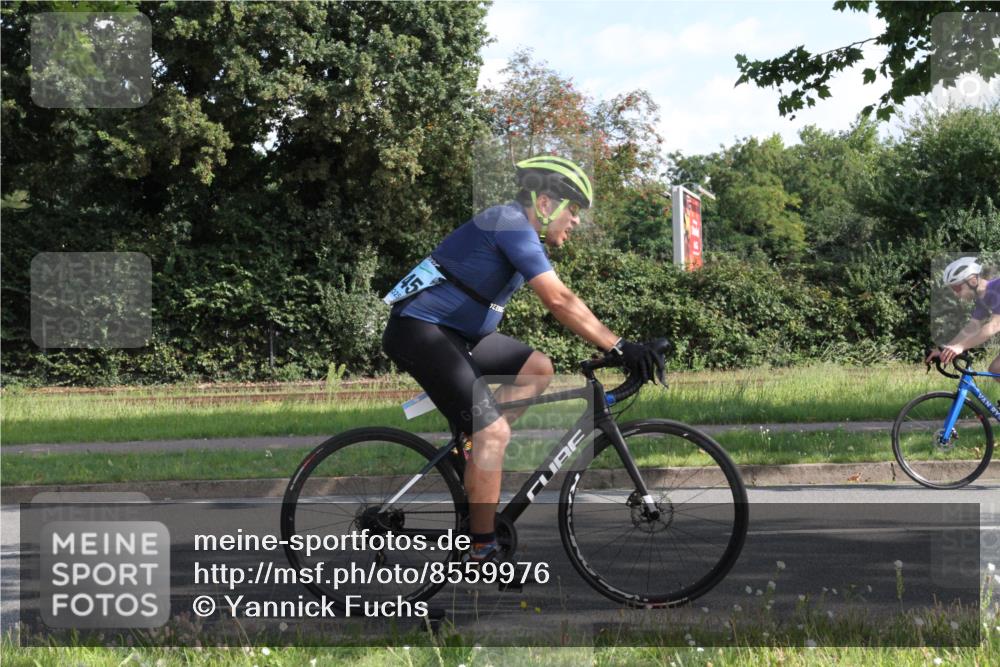 10.08.2025 - GEWOBA Citytriathlon Bremen Yannick Fuchs http://msf.ph/oto/8559976 10.08.2025 10:37:24 Radfahren 33, 75, 121, 145, 455 meine-sportfotos.de