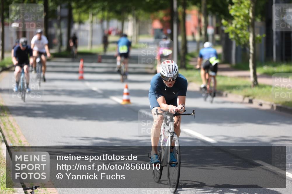 10.08.2025 - GEWOBA Citytriathlon Bremen Yannick Fuchs http://msf.ph/oto/8560010 10.08.2025 14:18:24 Radfahren 47, 75, 94, 100, 131, 147, 255, 295 meine-sportfotos.de