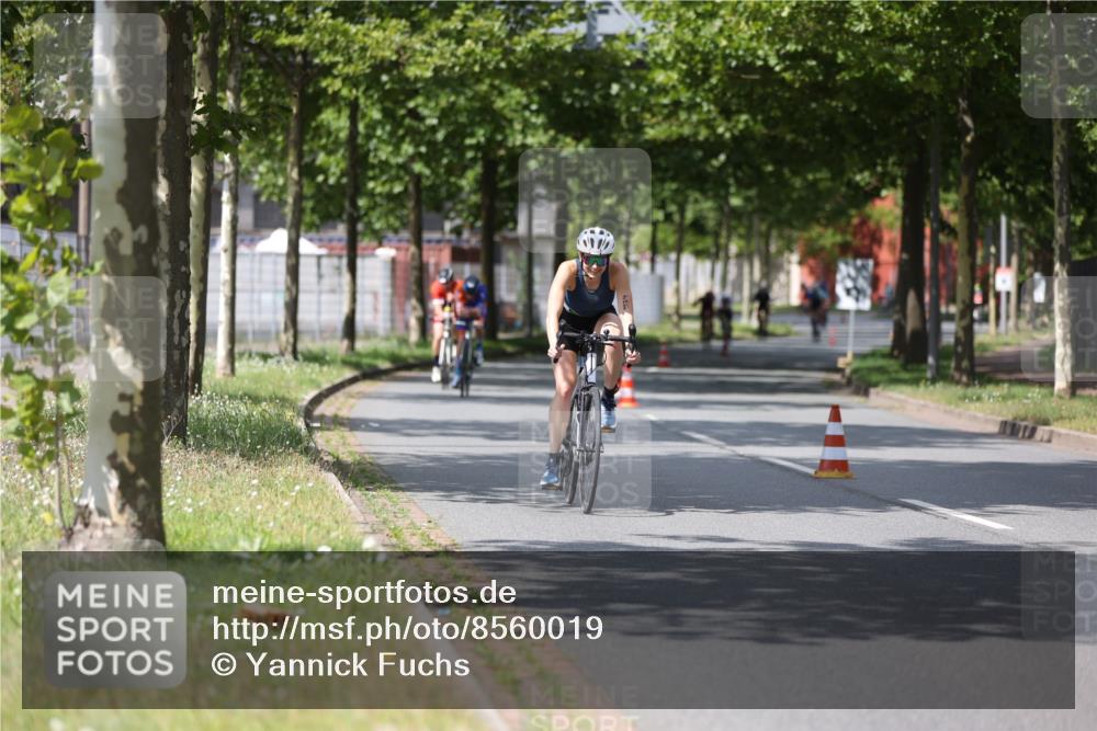 10.08.2025 - GEWOBA Citytriathlon Bremen Yannick Fuchs http://msf.ph/oto/8560019 10.08.2025 12:41:14 Radfahren 568, 660, 665, 730, 755, 803, 830, 849, 862, 934, 1014, 1023 meine-sportfotos.de