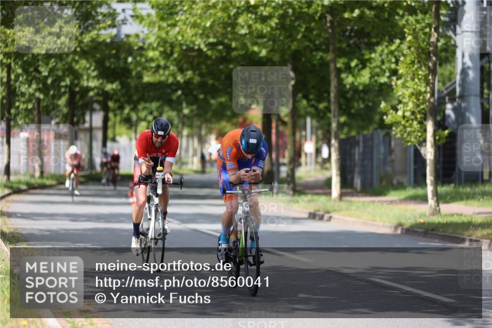 10.08.2025 - GEWOBA Citytriathlon Bremen Yannick Fuchs http://msf.ph/oto/8560041 10.08.2025 12:41:17 Radfahren 568, 609, 660, 665, 705, 730, 755, 803, 830, 849, 862, 934, 1014, 1023 meine-sportfotos.de