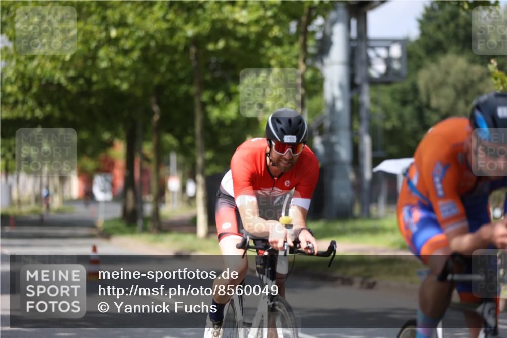 10.08.2025 - GEWOBA Citytriathlon Bremen Yannick Fuchs http://msf.ph/oto/8560049 10.08.2025 12:41:18 Radfahren 568, 609, 660, 665, 705, 730, 755, 803, 830, 849, 862, 934, 1014 meine-sportfotos.de