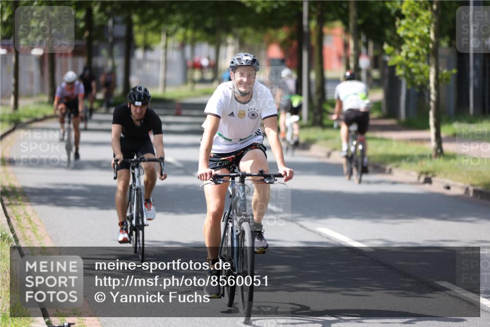 10.08.2025 - GEWOBA Citytriathlon Bremen Yannick Fuchs http://msf.ph/oto/8560051 10.08.2025 14:18:27 Radfahren 47, 75, 94, 100, 131, 147, 255, 295, 314 meine-sportfotos.de