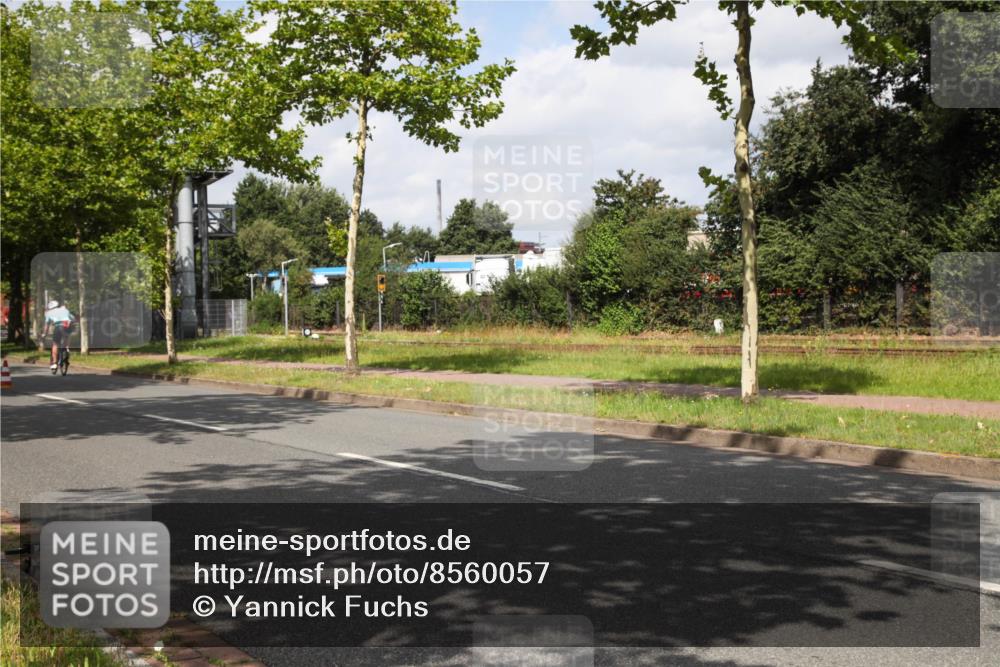 10.08.2025 - GEWOBA Citytriathlon Bremen Yannick Fuchs http://msf.ph/oto/8560057 10.08.2025 12:01:14 Radfahren  meine-sportfotos.de