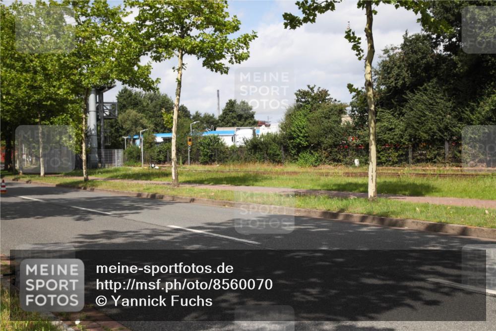 10.08.2025 - GEWOBA Citytriathlon Bremen Yannick Fuchs http://msf.ph/oto/8560070 10.08.2025 12:01:17 Radfahren  meine-sportfotos.de