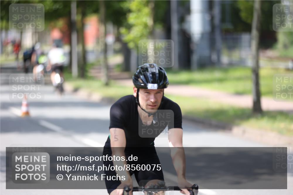 10.08.2025 - GEWOBA Citytriathlon Bremen Yannick Fuchs http://msf.ph/oto/8560075 10.08.2025 14:18:28 Radfahren 47, 75, 94, 100, 131, 147, 255, 295, 314 meine-sportfotos.de