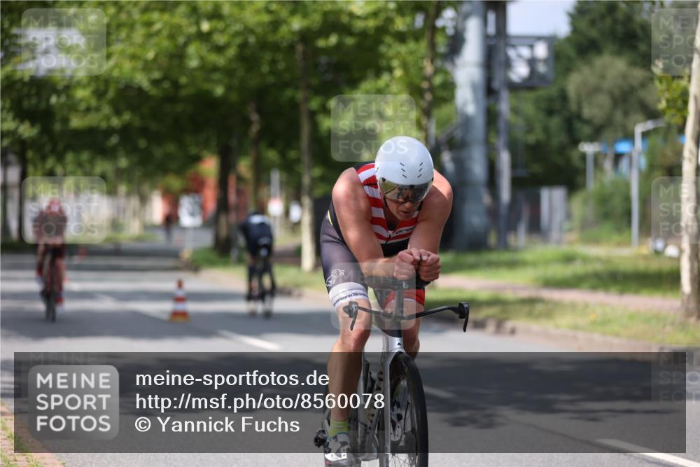 10.08.2025 - GEWOBA Citytriathlon Bremen Yannick Fuchs http://msf.ph/oto/8560078 10.08.2025 12:41:21 Radfahren 568, 609, 619, 660, 665, 705, 730, 755, 830, 849, 862, 934, 1014 meine-sportfotos.de